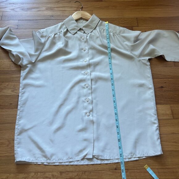 Vintage Beige Button-Up Long Sleeve Blouse - Picture 9 of 10